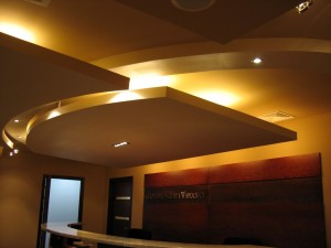 sufit podwieszany wielopoziomowy